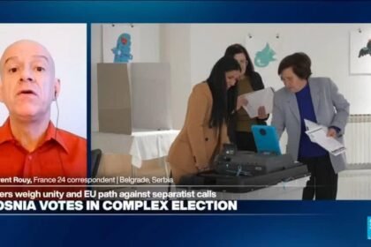 Bosnia votes in general election with wartime divisions still dominating