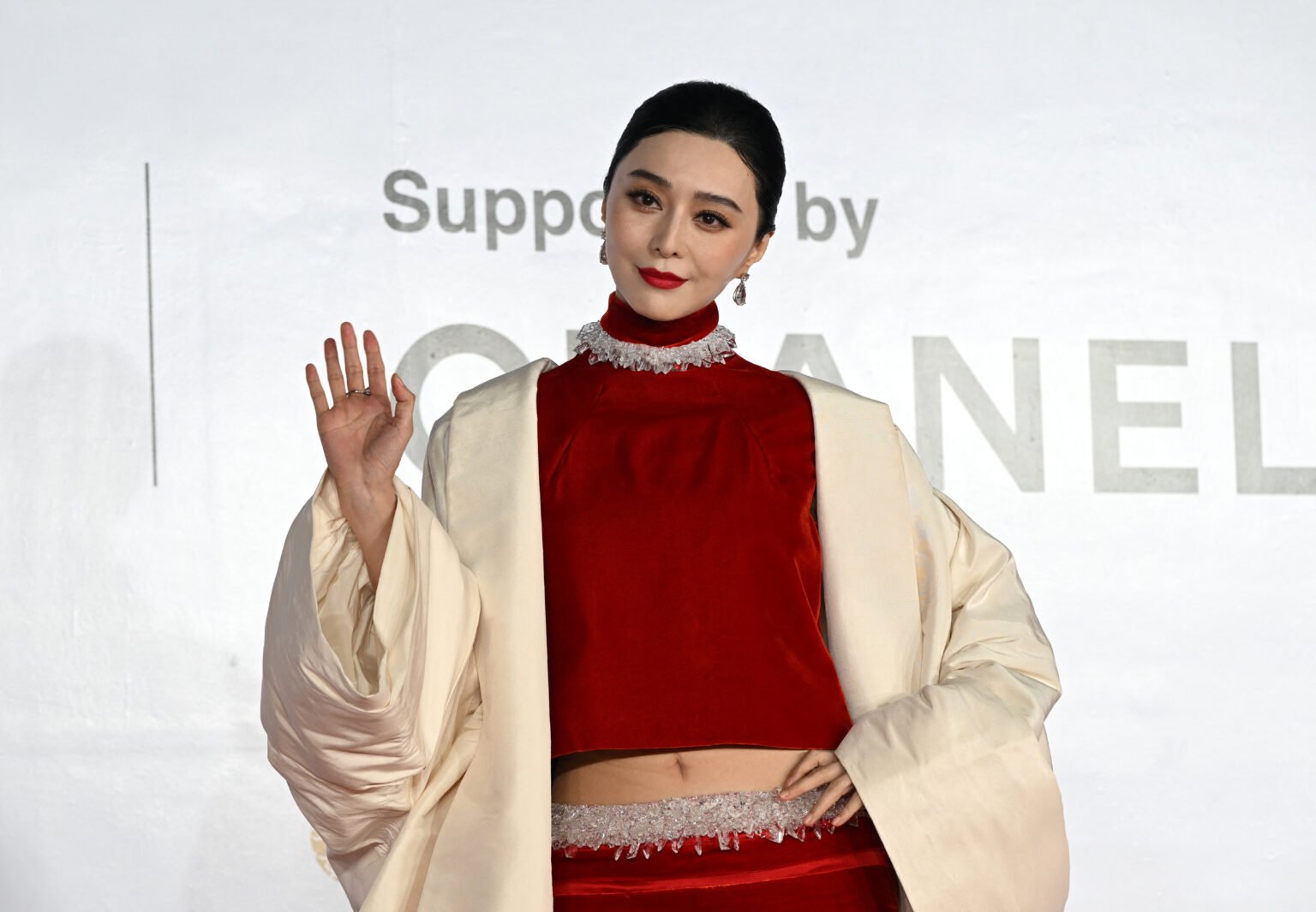 Fan Bingbing, Michelle Yeoh, Charlotte Gainsbourg Dazzle as Busan Turns 31 in Style