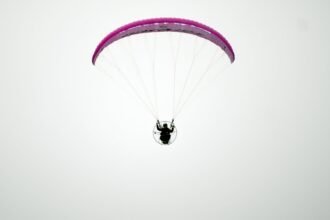 The air traffic controller who flies himself to work on a paramotor