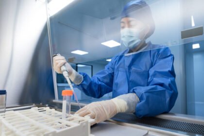 Mass quarantine issued in Russia after unexplained death of plague researcher