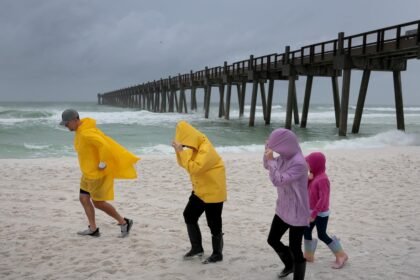Hurricane Isaias updates