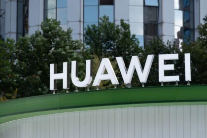 Qualcomm will license patents behind Huawei’s LogicFolding chip architecture, report says