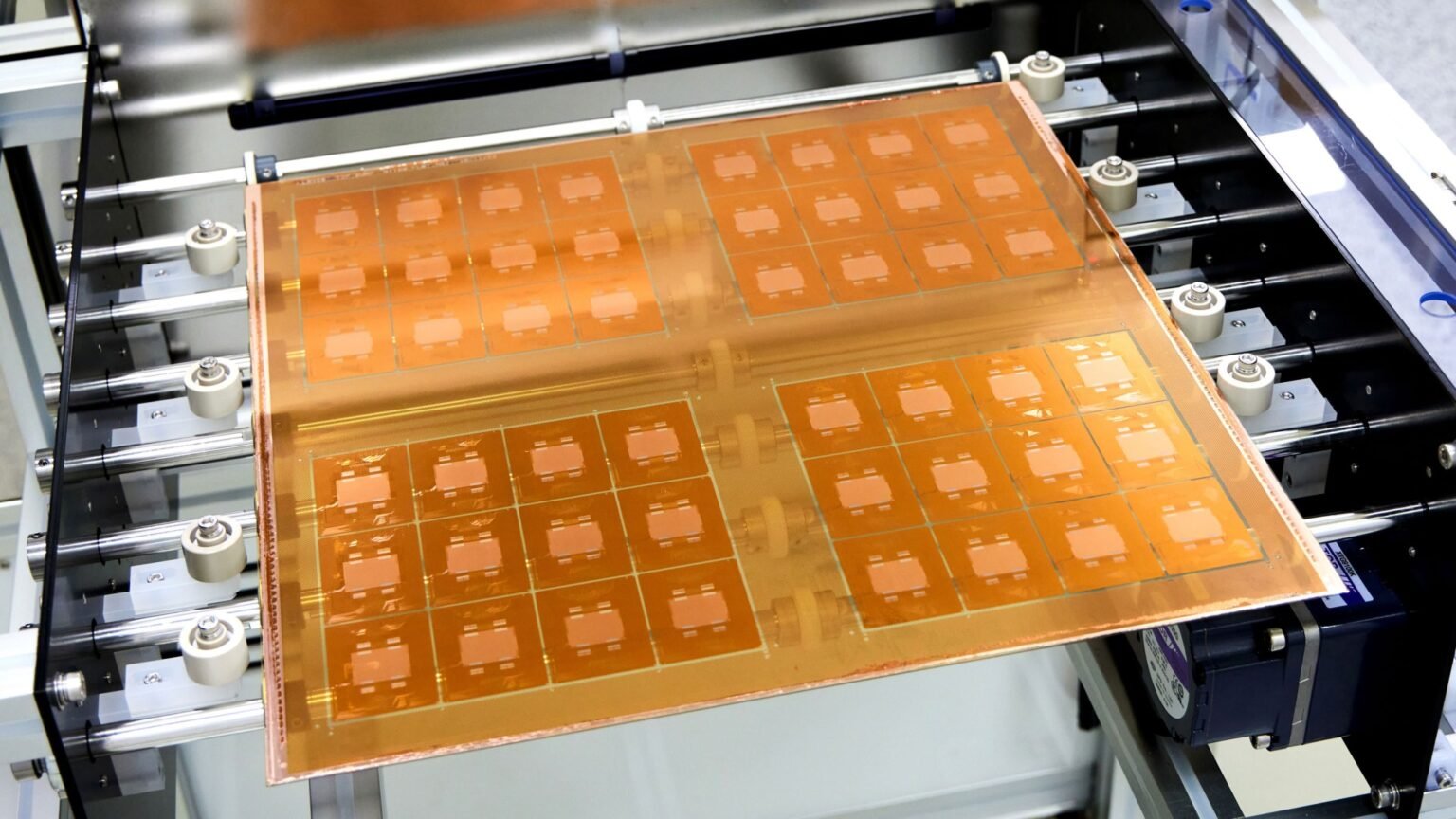 The Download: weight-loss drugs slowing aging and carbon dioxide batteries