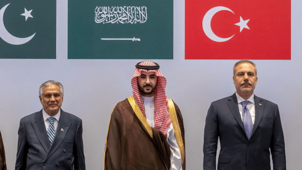 Turkiye, Pakistan agree to military deployment to Saudi Arabia
