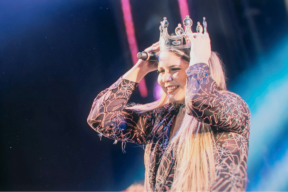 Prime Video’s ‘Marília Mendonça – Sentimento Louco’ Offers Unparalleled Access to Brazil’s Most Popular Singer Five Years After Tragic Plane Crash