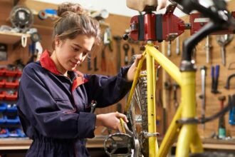 Greens would offer two-year jobs to unemployed under-24s