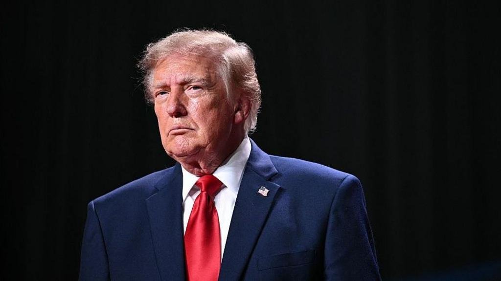 Trump announces deal for Russian diesel as Zelensky criticises 'gift to Putin'