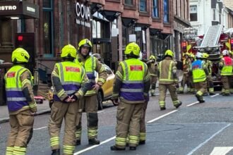 Nine fire engines called to Glasgow city centre bar fire