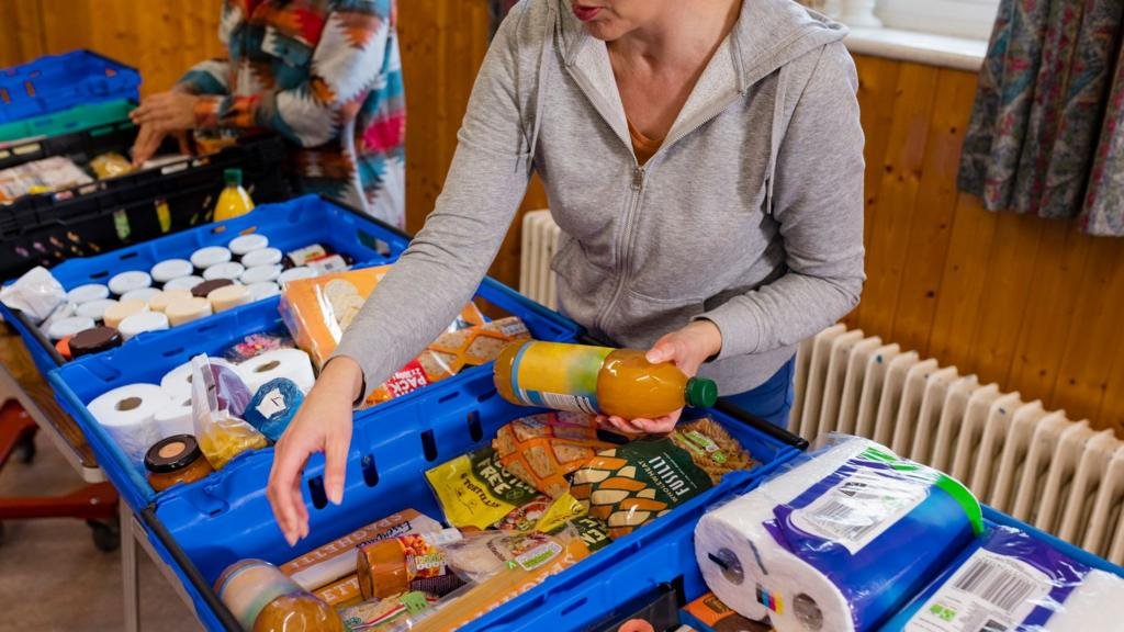 Radical change needed to cut Scottish child poverty, says charity