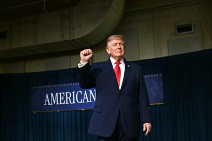 Trump launches midterms campaign blitz amidst record low approval ratings