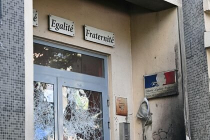 Students continue to protest in France as hundreds of schools close
