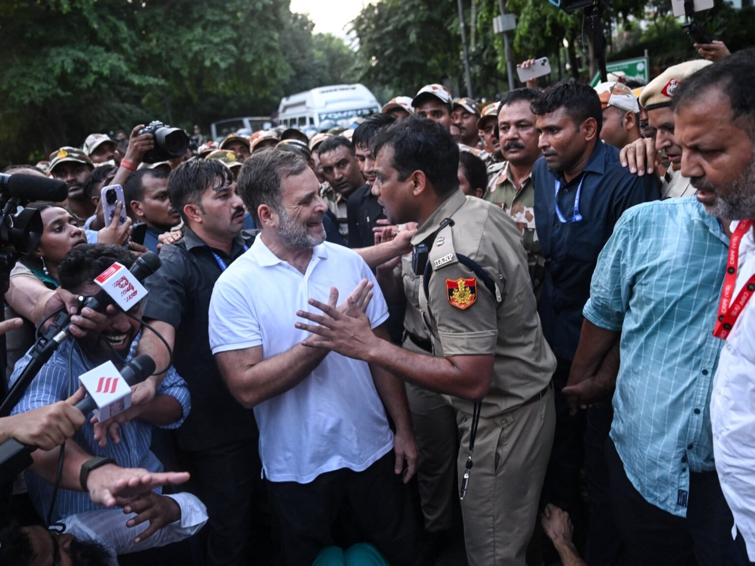 Indian opposition leader Rahul Gandhi detained over election chief protest