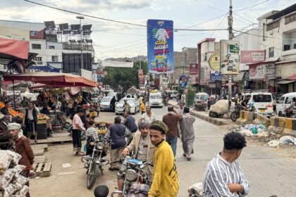 Taiz hospitals near collapse as Houthis tighten siege: Yemen government