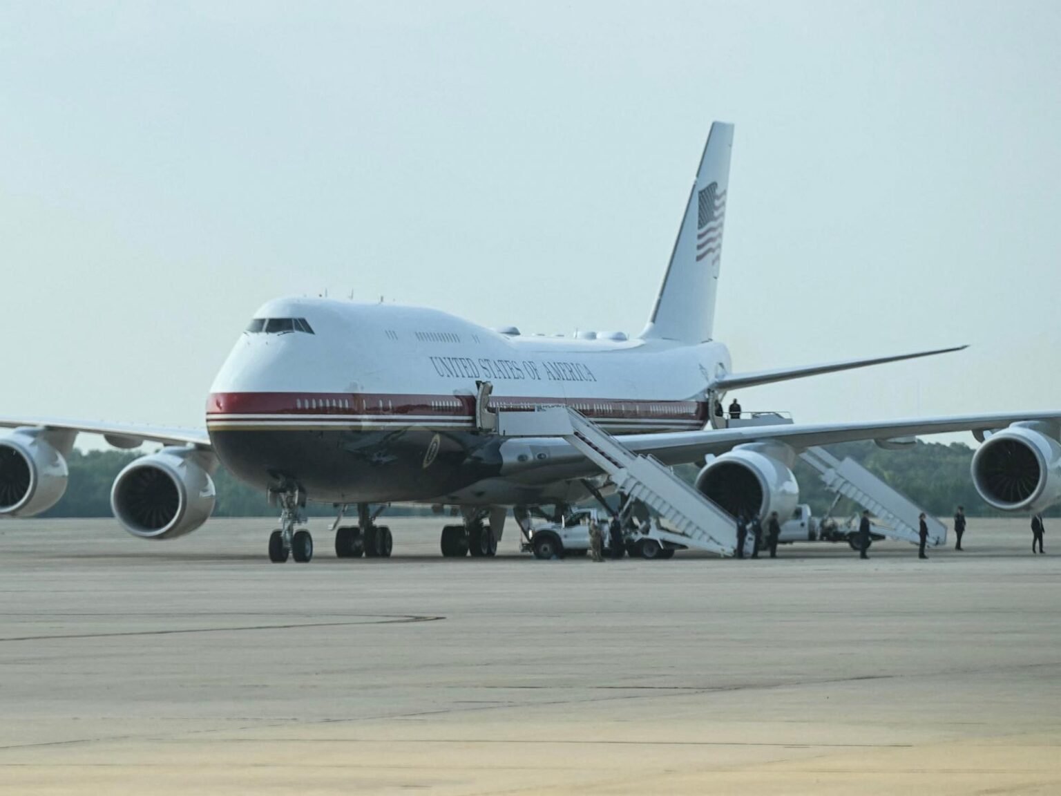 Qatari-gifted Air Force One undergoing 'cosmetic upgrades,' admin source says