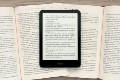 Amazon’s last-gen Kindle Paperwhite is 30 percent off