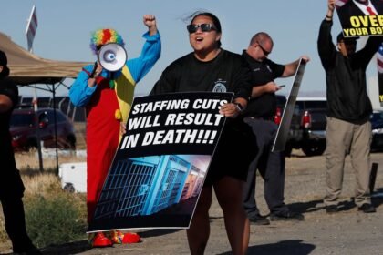Union alleges Bureau of Prisons in contempt for failing to reinstate collective bargaining agreement