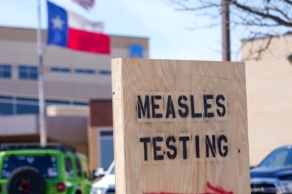 Maps and charts show record number of measles cases in U.S. this year
