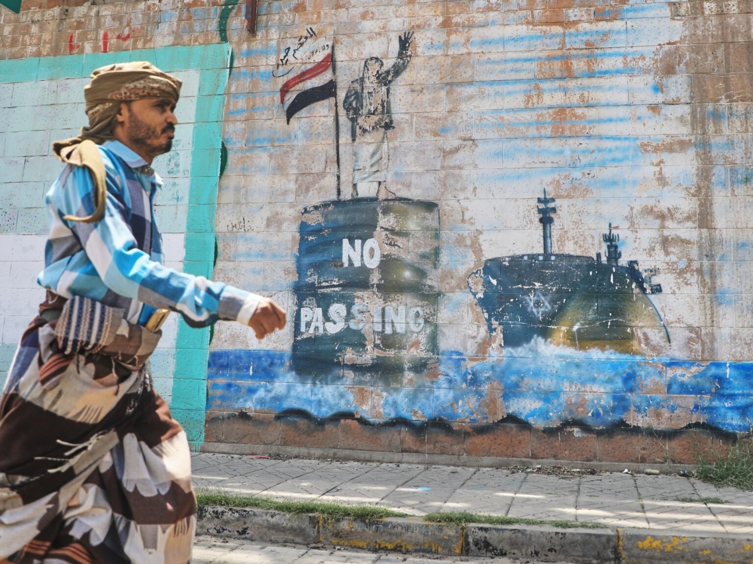 Fear and uncertainty for civilians as Yemen’s capital comes under attack