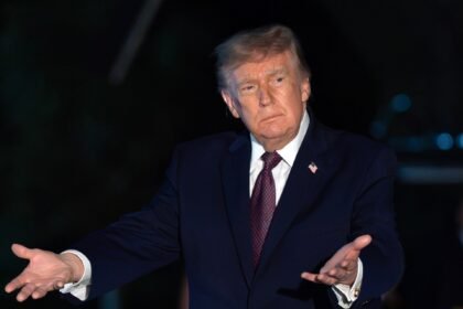Trump ramps up pressure on US Republicans to end US clock switching