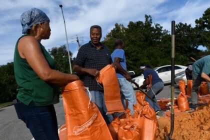 Hurricane Isaias charges towards the US Gulf Coast with dangerous winds