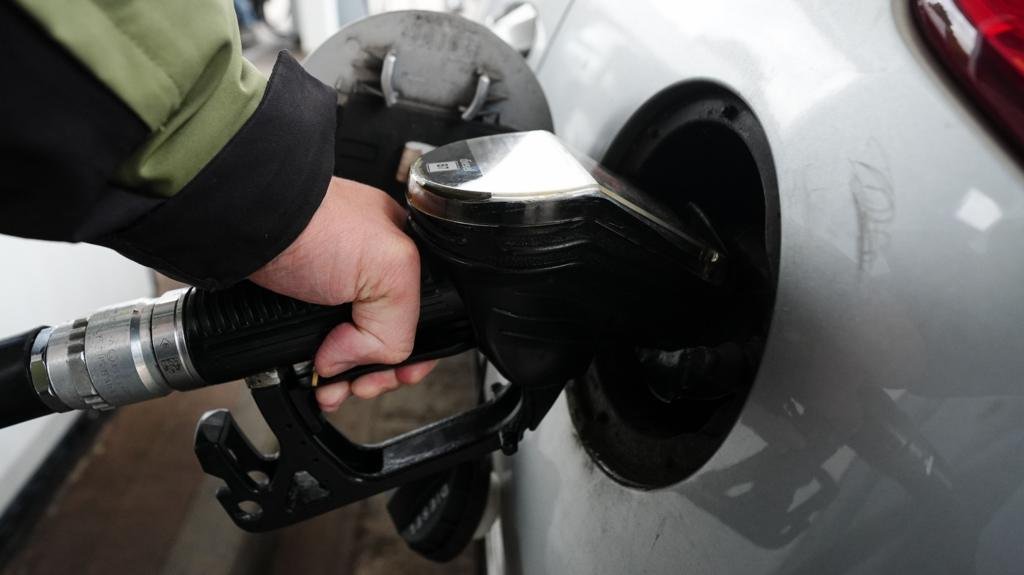 UK diesel price hits £2 a litre for first time, RAC says
