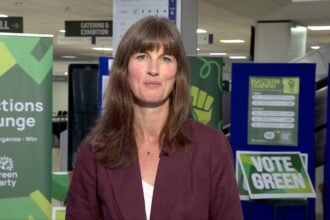 Greens take aim at landlord 'super earners'