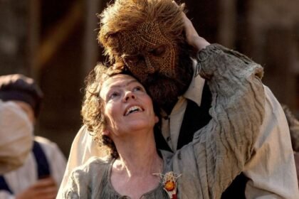 Olivia Colman on viral Wicker memes: 'This has never happened to me before'