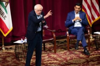 Top Democrats battle over California's proposed billionaire tax