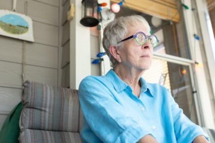 Patient dies by suicide after "insurance issue" delayed medicine