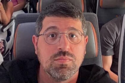 Flydubai passenger describes hugging his children as plane nosedived during attack