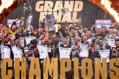Wakefield top as all 14 Super League clubs stay for 2027