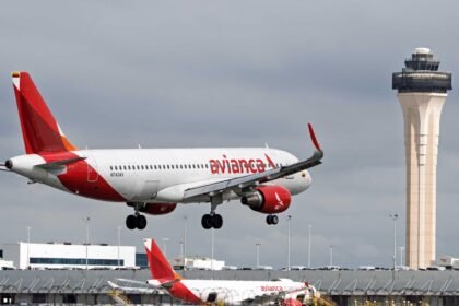 8 hospitalized after turbulence forces flight to divert to MIA, officials say