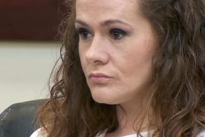 Christa Pike awake and talking after botched execution, lawyers say