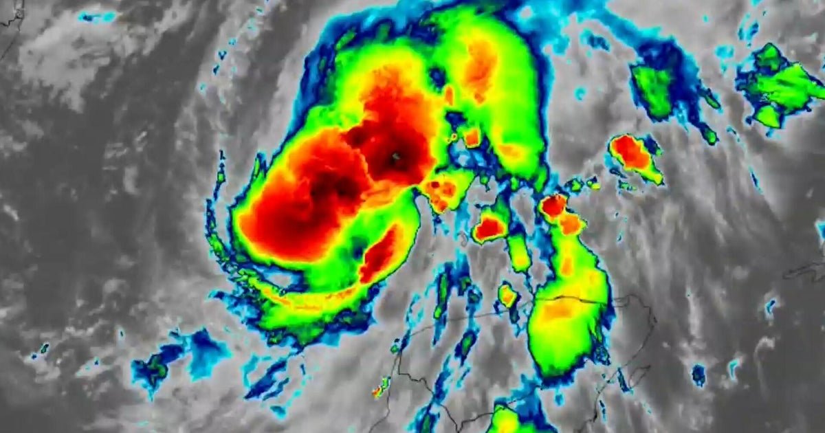 Eye Opener: Gulf Coast prepares for Hurricane Isaias