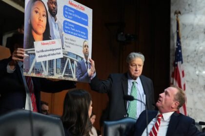 Fallout grows after Sen. Schmitt's Hawks-Hawkeyes blunder at Jack Smith hearing
