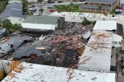 Hundreds of thousands without power as Isaias makes landfall, kills at least 4