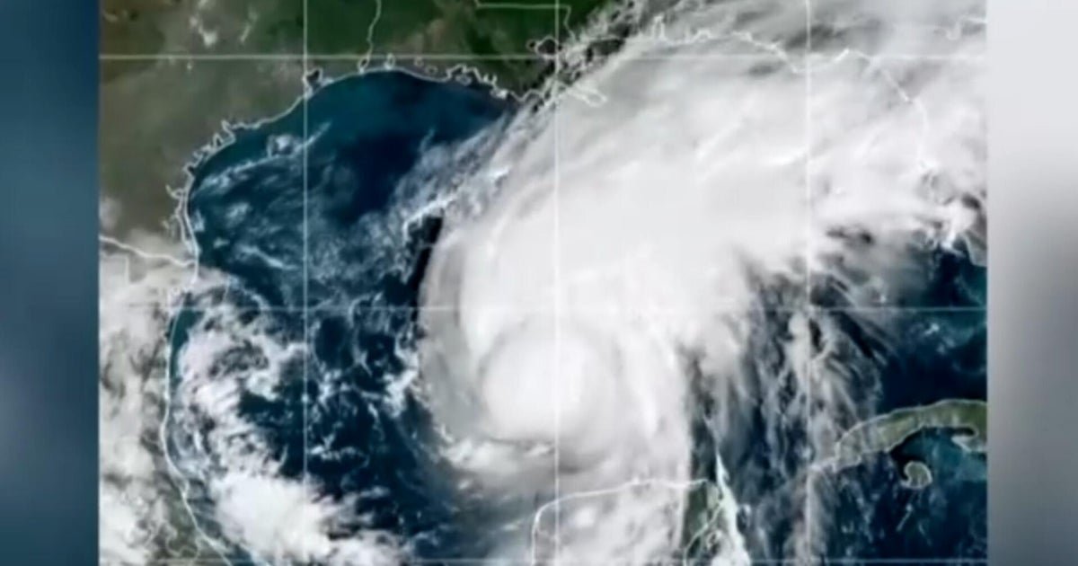 Hurricane Isaias lashing Gulf Coast ahead of landfall