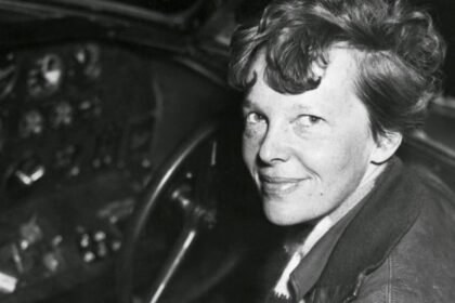 New expedition tries to solve Amelia Earhart mystery: "We owe it to Amelia's legacy"