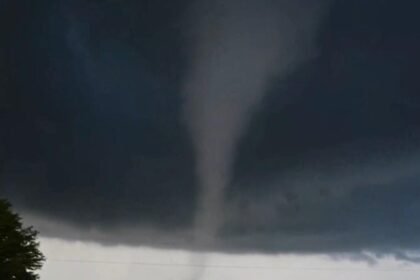 Pacific hurricane systems send tornadoes, flooding to southern, central U.S.