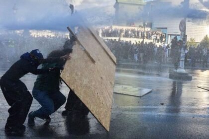 France promises 3,000 extra teachers in first step to calm student protests