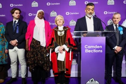 Moment Labour MP wins Holborn and St Pancras by-election