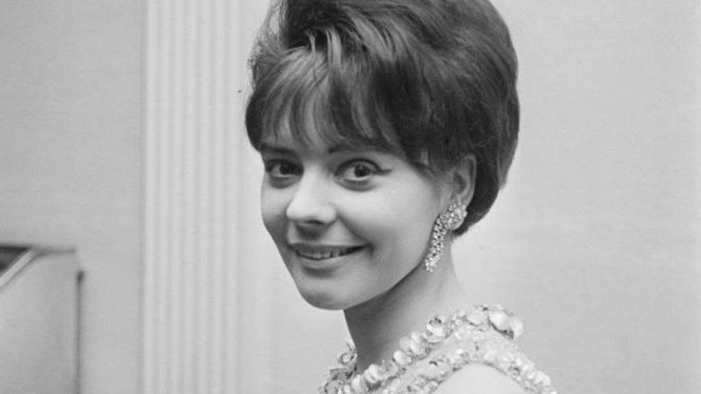 Chart-topping singer and television host Lena Martell dies aged 86