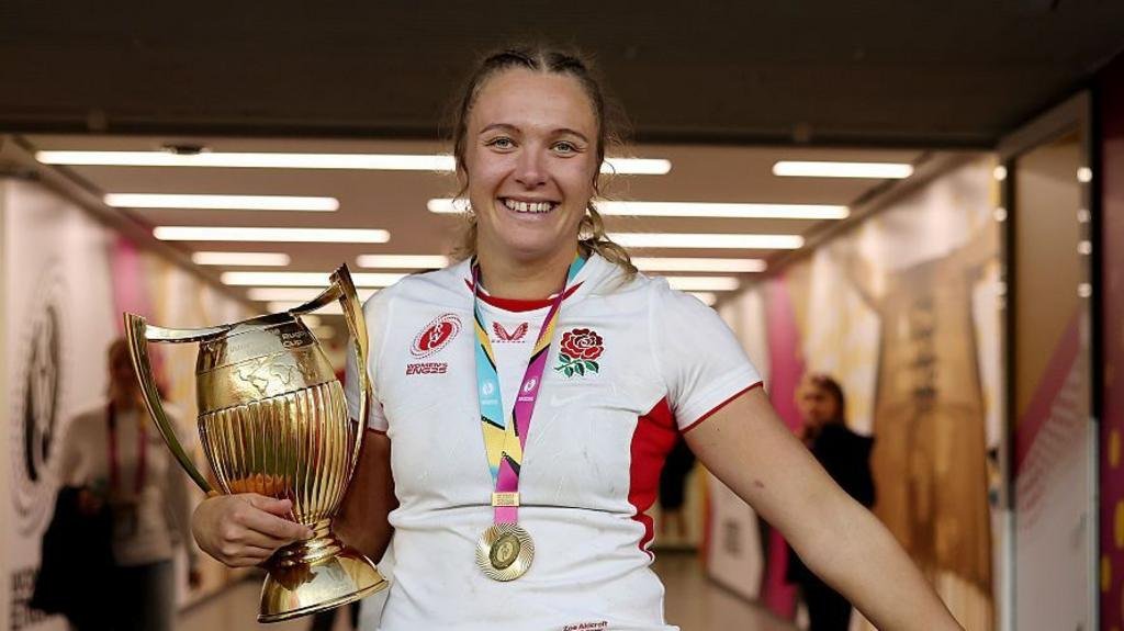 World Cup-winning captain Stratford gives birth