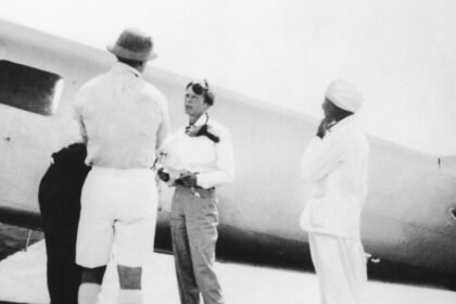 Amelia Earhart investigators to study mysterious object in Pacific
