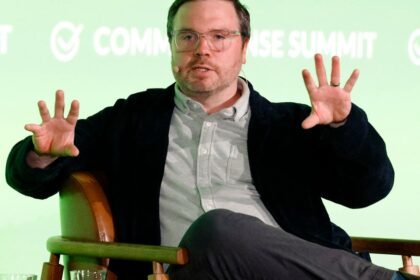 AI agents are "very intelligent, charming sociopaths," Kevin Roose says