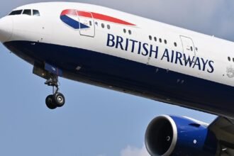 British Airways flight drops 27,000 feet, returns to London