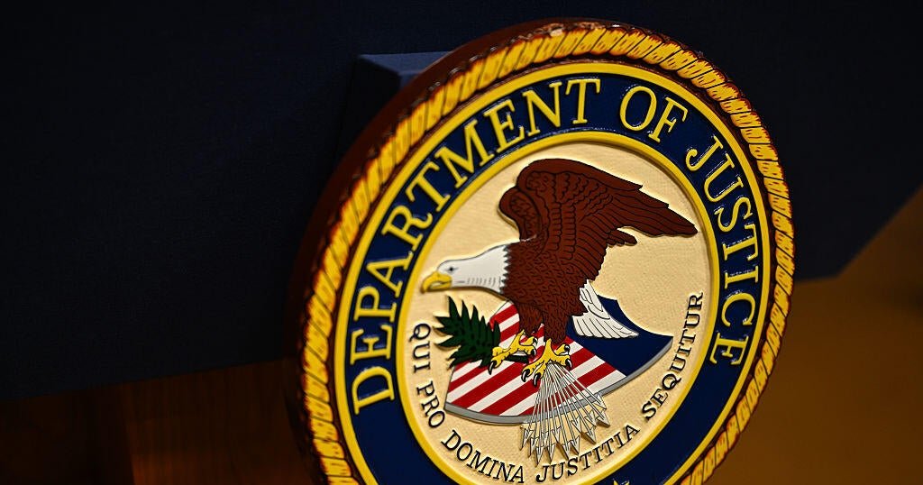 Man eyed Mall of America for attack, pledged allegiance to ISIS, FBI says