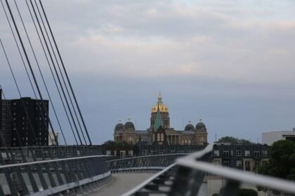 Iowa approves pricy foreign-owned steel plant project in swing district