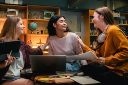 "America's Startup" competitors use AI to launch businesses from their dorms