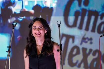 Latino Dems urge investment in Hinojosa campaign as Texas governor's race tightens